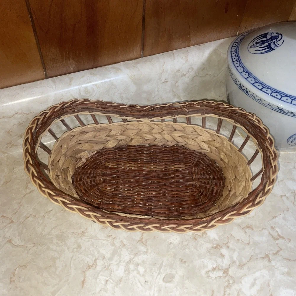 Vintage Wicker Basket Elliptical‎ Shaped 12x 8